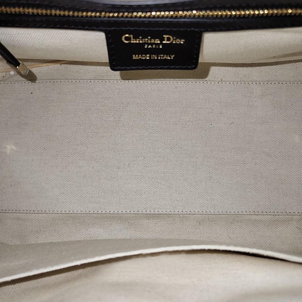 Dior Christian Dior Vibe Bowling Bag Medium M6202ofca (6534112)