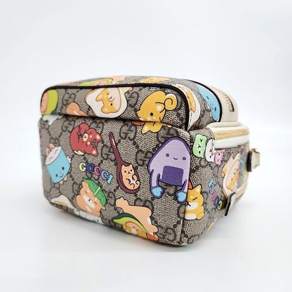 Gucci Animal Print Multi-Function Bag (725654) (10003694)