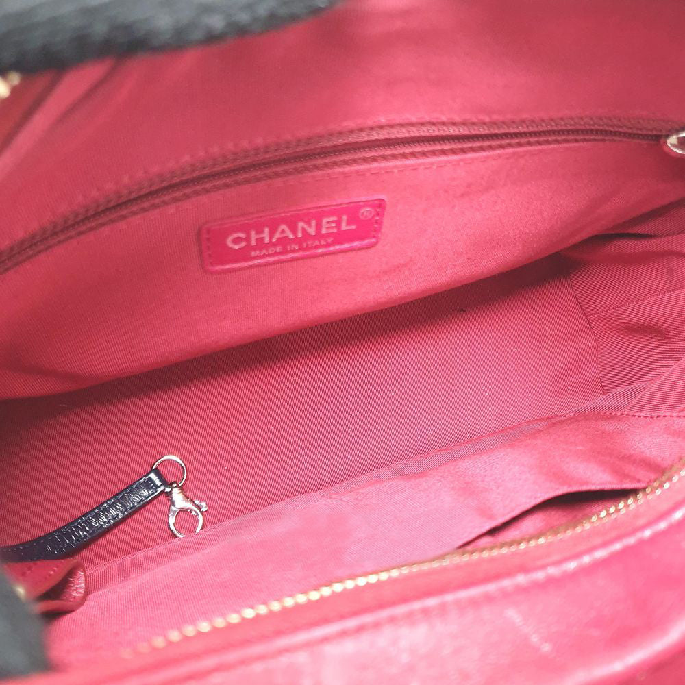 Chanel Gabrielle Hobo Bag Medium (4089589)