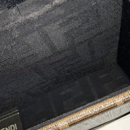 Fendi Baguette Trunk Bag (7va498) (10048053)