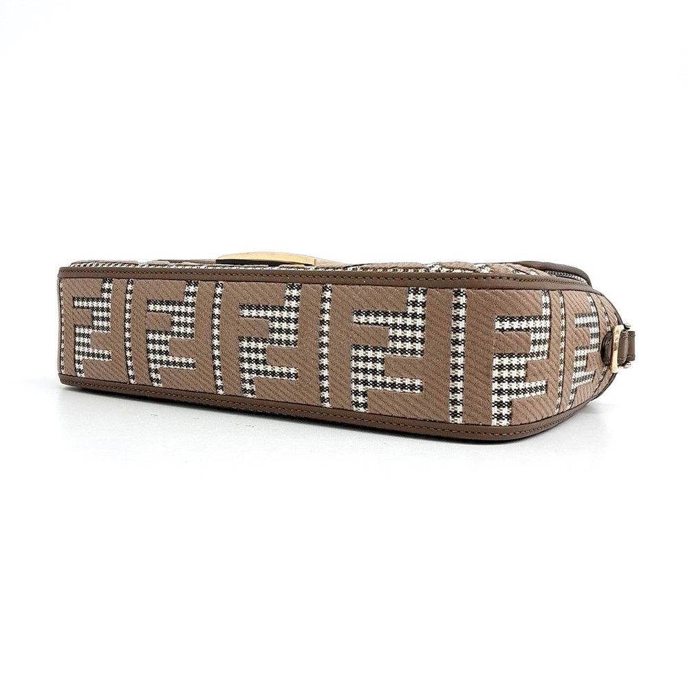 Fendi Baguette Bag (8Br600) (1502557)