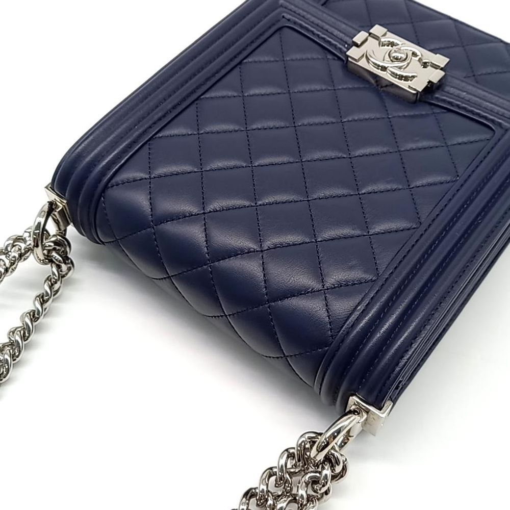 Chanel Boy Flap Bag (1204190)
