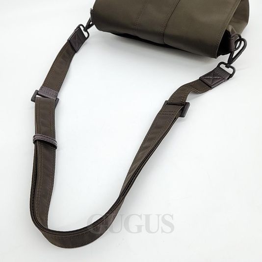 Fendi Baguette Messenger Bag Medium (7523739)