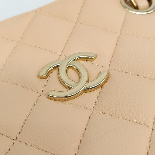 Chanel Caviar Classic Mini Bucket Bag (10113481)