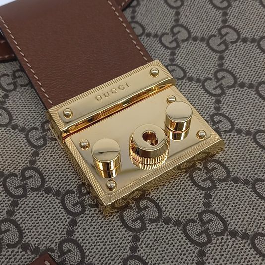 Gucci Padlock GG Medium Shoulder Bag (795113) (10179269)