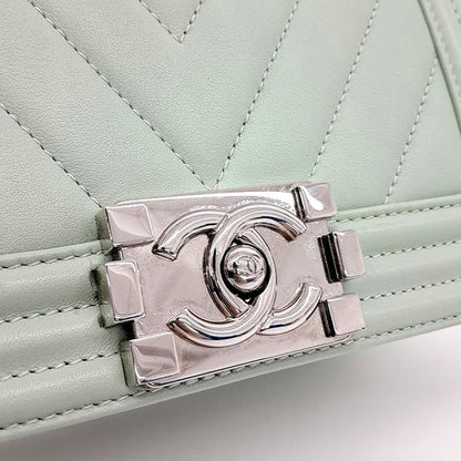 Chanel Chevron Boy Bag Small (10138362)
