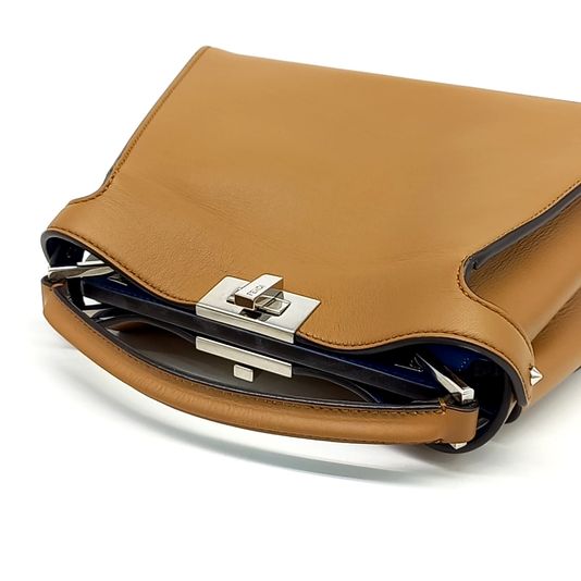 Fendi Peekaboo Essentially Mini (8bn302) (10142268)