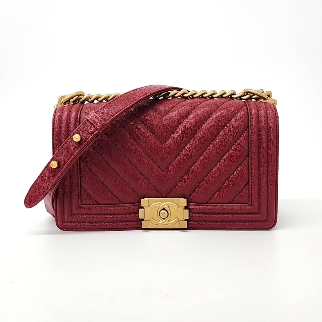 Chanel Chevron Caviar Boy Bag Medium (10145072)