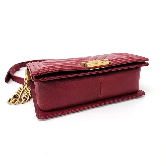 Chanel Chevron Caviar Boy Bag Medium (10145072)