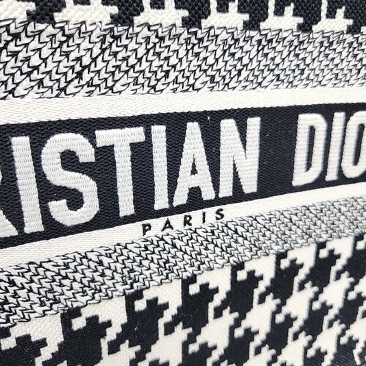 Christian Dior Book Tote Bag 36 (10146247)