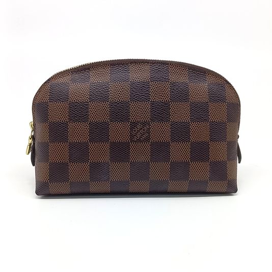 Louis Vuitton Damier Cosmetic Pouch (10163368)