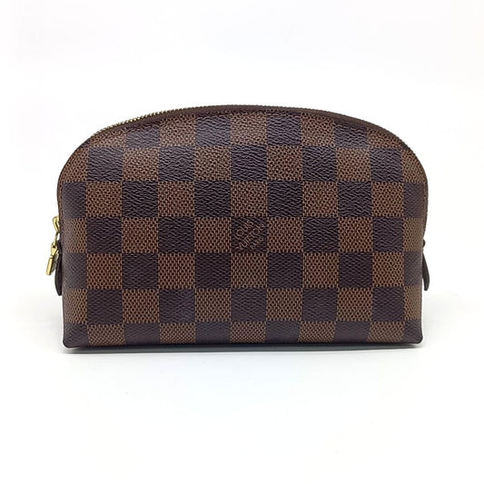Louis Vuitton Damier Cosmetic Pouch (10163368)
