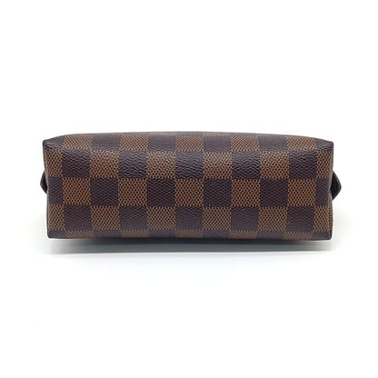 Louis Vuitton Damier Cosmetic Pouch (10163368)