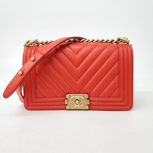 Chanel Chevron Boy Bag Medium (10165080)