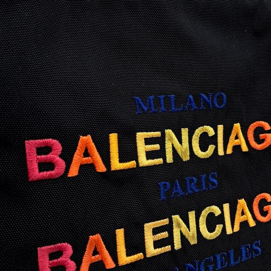 Balenciaga Fabric Clutch (10166602)