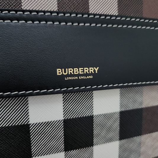 Burberry Pocket Bag Mini (10171272)
