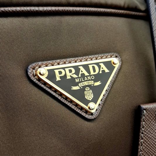 Prada Re-Edition 1978 Re-Nylon Tote Bag Large (10183703)