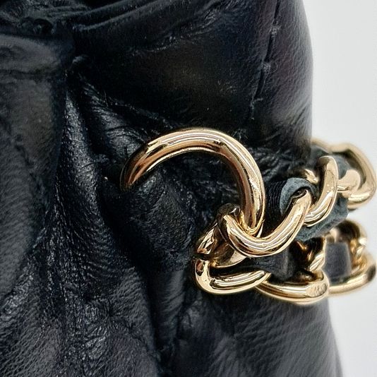 Chanel Heart Chain Shoulder Bag (10194963)