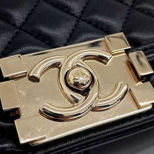 Chanel Lambskin Boy Bag Medium A67086 (10205393)