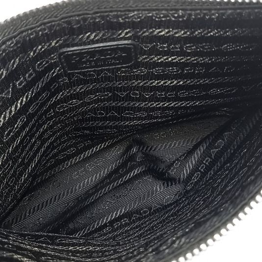 Prada Re-nylon Pouch (10206770)