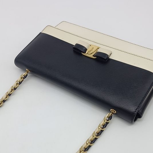 Ferragamo Genie Crossbody Bag (10212562)