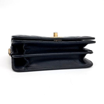 Chanel Chain Crossbody Bag (10215385)