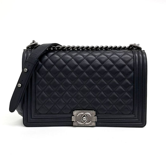 Chanel Boy Bag New Medium (10216949)