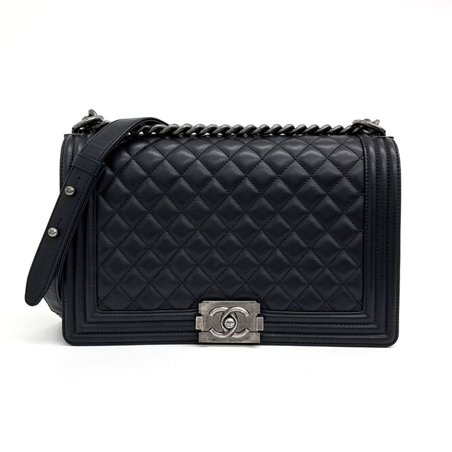 Chanel Boy Bag New Medium (10216949)