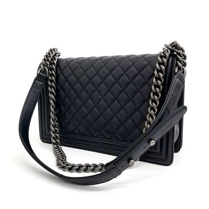 Chanel Boy Bag New Medium (10216949)