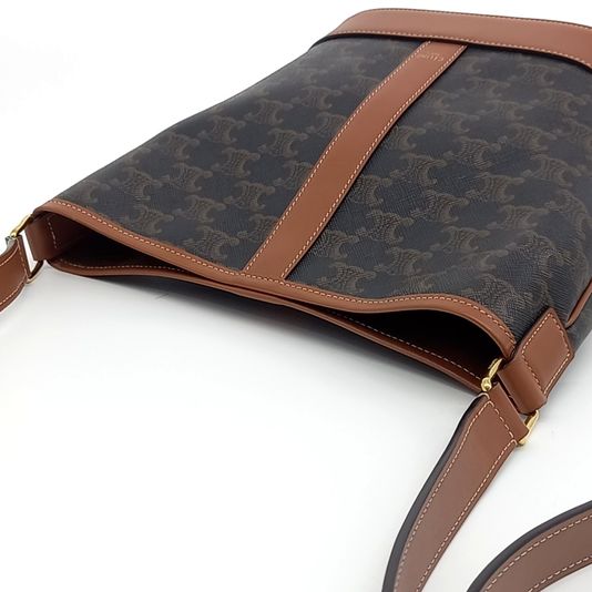 Celine Triumph Bucket Bag Small (10217606)