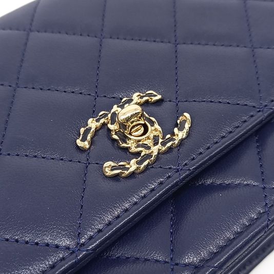 Chanel Lambskin Trendy Cc Woc Mini Crossbody Bag A80982 (10220303)