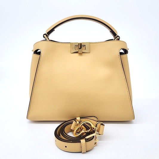 Fendi Peekaboo Essentially Mini (8bn302) (10220918)