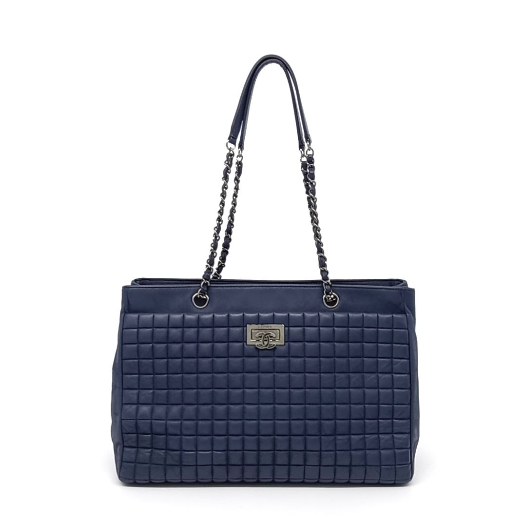 Chanel Chain Shoulder Bag (10223495)