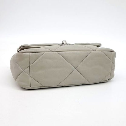 Chanel 19 Flap Bag Small (10225848)
