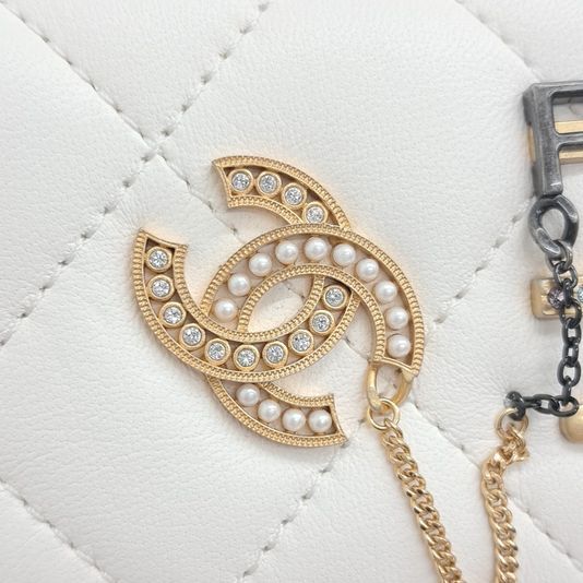 Chanel Charm Shoulder Bag Mini As2978 (10230595)