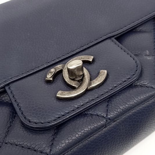 Chanel Caviar Flap Chain Bag A98693 (10235634)
