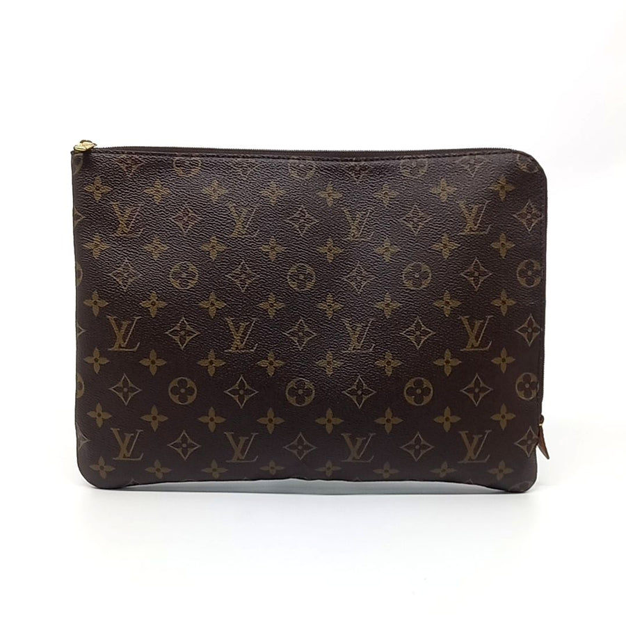 Louis Vuitton Monogram Etu Voyage MM (10238792)