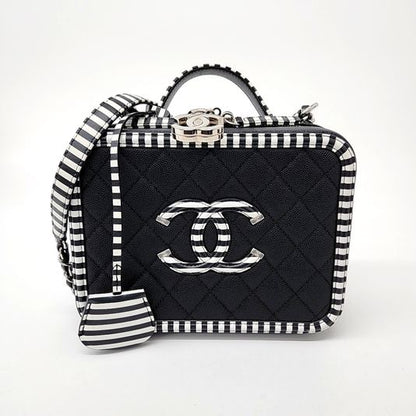 Chanel Caviar Cosmetic Tote and Shoulder Bag (10241714)