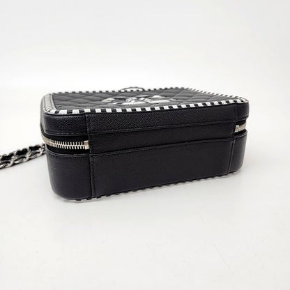 Chanel Caviar Cosmetic Tote and Shoulder Bag (10241714)