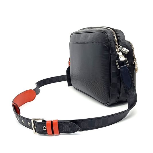 Louis Vuitton Neil Slim Messenger Bag (10244630)