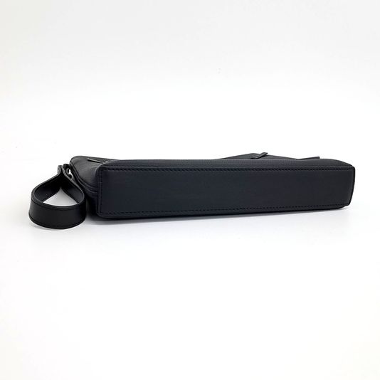 Louis Vuitton iPad Pouch (10250327)