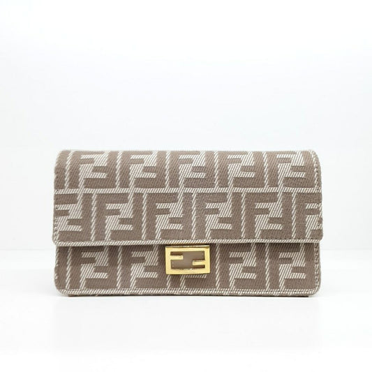 Fendi Wallet-on-Chain Crossbody and Shoulder Bag (8M0498) (10250813)