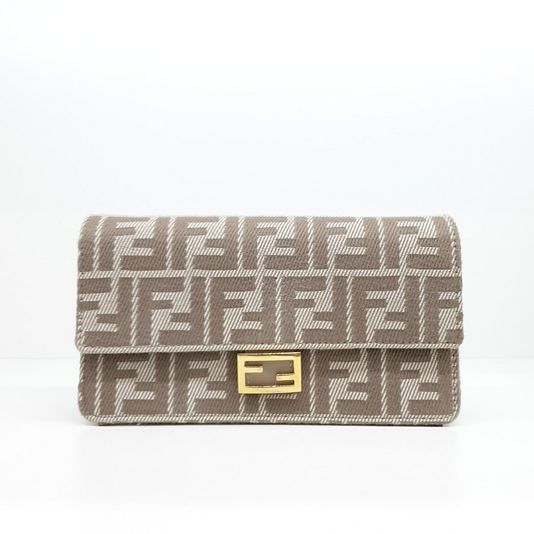 Fendi Wallet-on-Chain Crossbody and Shoulder Bag (8M0498) (10250813)
