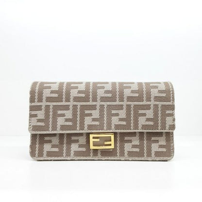 Fendi Wallet-on-Chain Crossbody and Shoulder Bag (8M0498) (10250813)