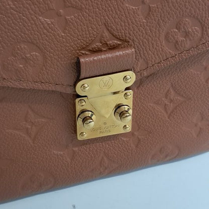 Louis Vuitton Empreinte Pochette Metis (10251743)