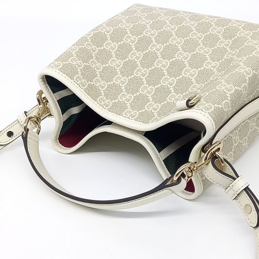Gucci GG Emblem Small Bucket Bag (815118) (10253901)