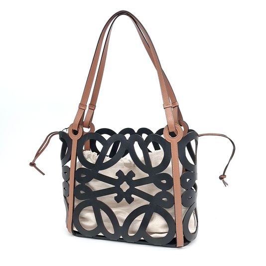 Loewe Anagram Cutout Shoulder Bag (10254517)