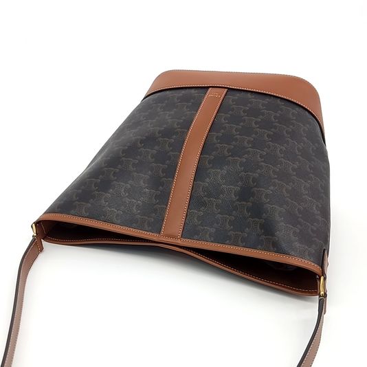 Celine Triumph Bucket Bag (10255657)