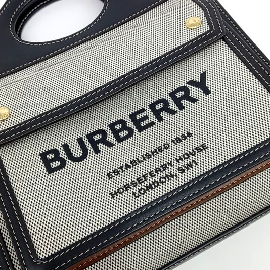 Burberry Pocket Bag Mini (10257412)