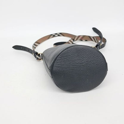 Burberry small bucket bag (10258302)